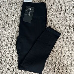 Fabletics Seamless Hig-Waisted Legging Black Leggings